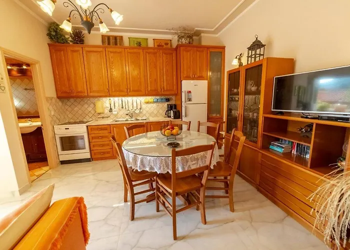2-br By The Sea *